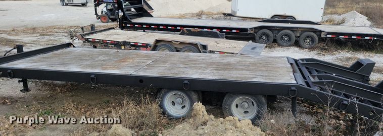 image for item LO9961 2012 Towmaster  equipment trailer