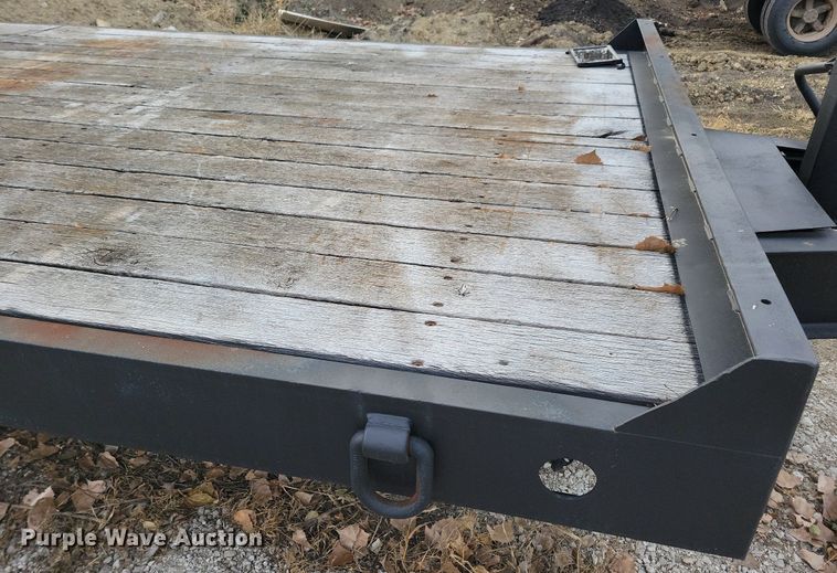 image for item LO9961 2012 Towmaster  equipment trailer