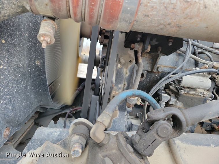 image for item LO9962 1995 Freightliner FLD 120  flatbed truck