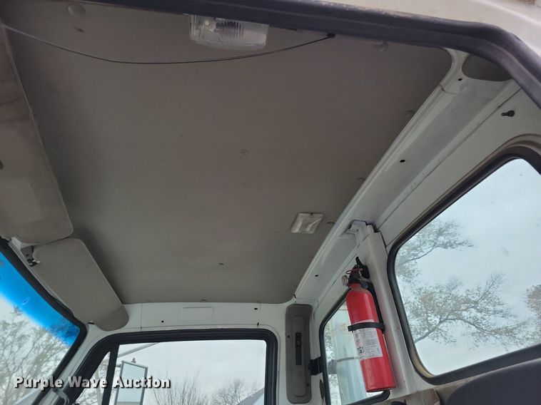 image for item LO9964 2006 Sterling A9500  truck cab and chassis