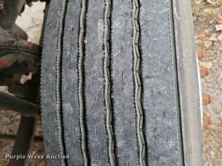 image for item LO9964 2006 Sterling A9500  truck cab and chassis