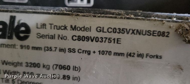 image for item LO9965 Yale 35VX  forklift