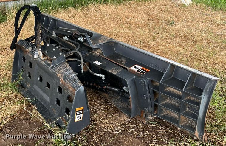 image for item LU9828 John Deere DB96  skid steer dozer blade