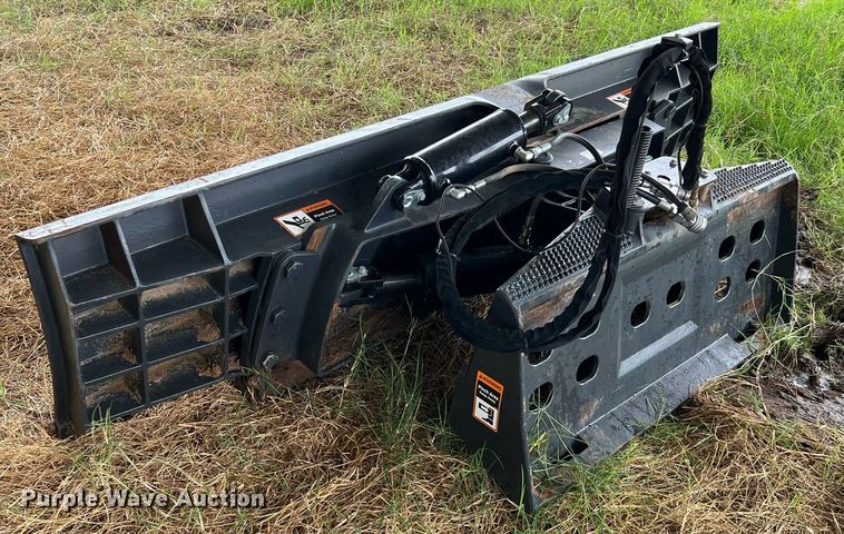 image for item LU9828 John Deere DB96  skid steer dozer blade