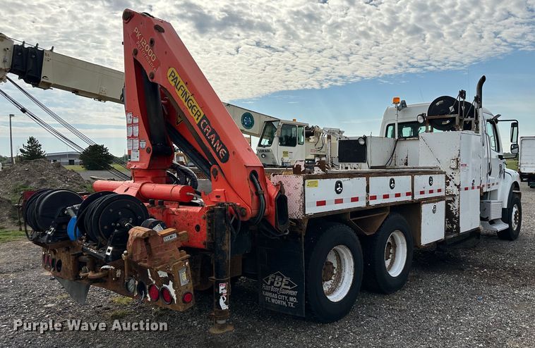 image for item LV9042 2007 Freightliner Business Class M2  crane truck