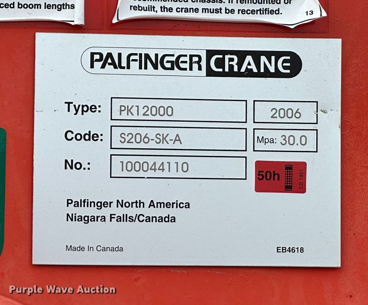 image for item LV9042 2007 Freightliner Business Class M2  crane truck