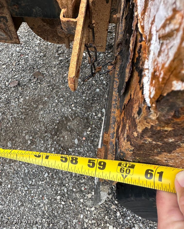 image for item LV9042 2007 Freightliner Business Class M2  crane truck