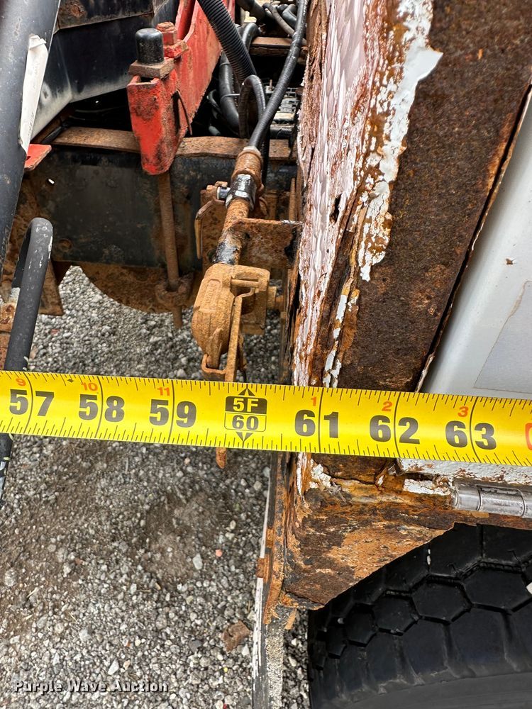 image for item LV9042 2007 Freightliner Business Class M2  crane truck