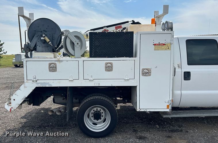 image for item LV9060 2012 Ford F550 Super Duty  Crew Cab utility / service truck