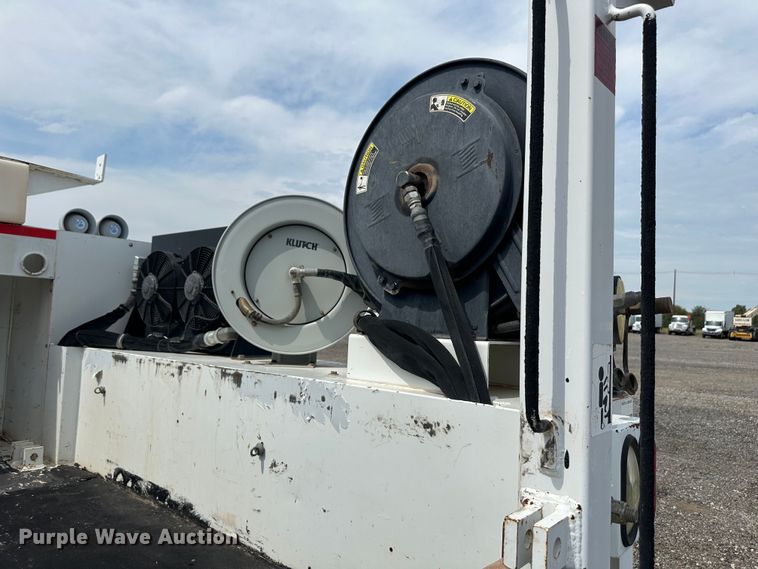 image for item LV9060 2012 Ford F550 Super Duty  Crew Cab utility / service truck