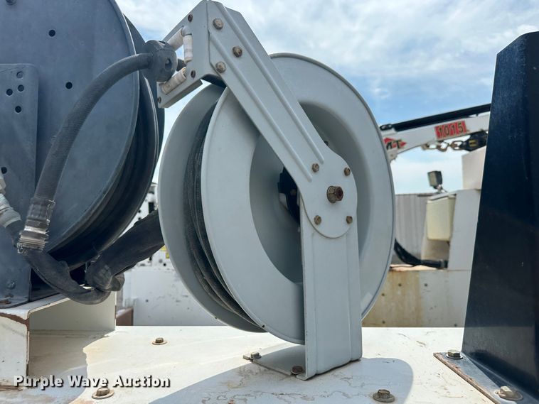 image for item LV9060 2012 Ford F550 Super Duty  Crew Cab utility / service truck