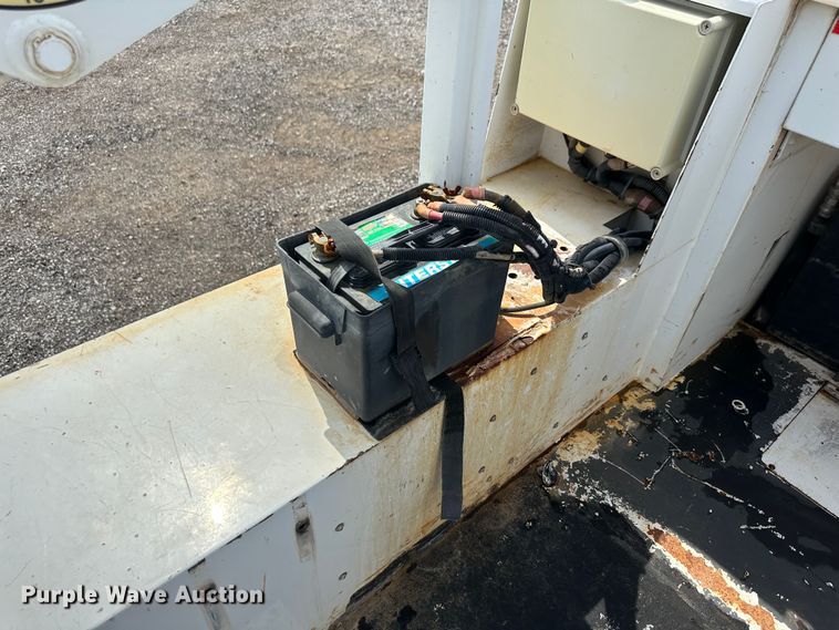 image for item LV9060 2012 Ford F550 Super Duty  Crew Cab utility / service truck