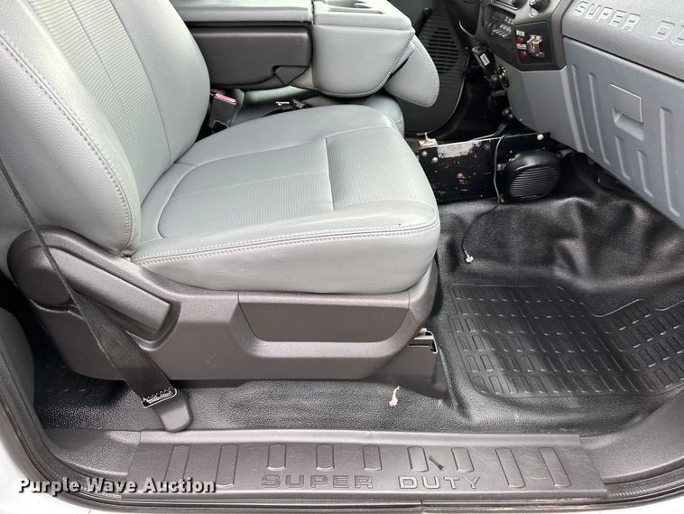 image for item LV9060 2012 Ford F550 Super Duty  Crew Cab utility / service truck