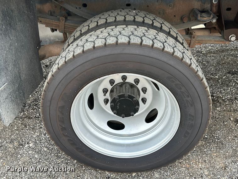 image for item LV9060 2012 Ford F550 Super Duty  Crew Cab utility / service truck