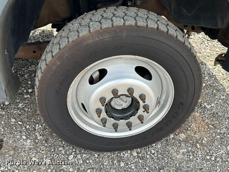 image for item LV9060 2012 Ford F550 Super Duty  Crew Cab utility / service truck