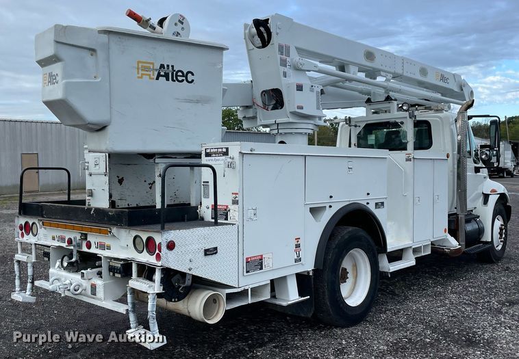 image for item LV9097 2008 International 4300  bucket truck