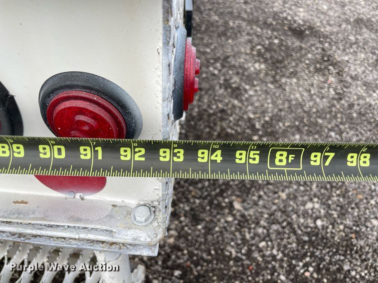 image for item LV9097 2008 International 4300  bucket truck