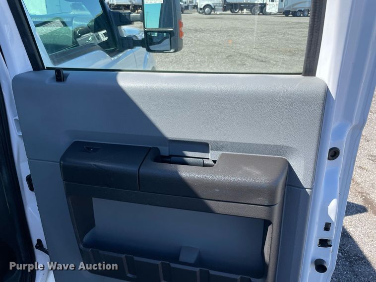 image for item LV9108 2014 Ford F350  Crew Cab utility bed pickup truck