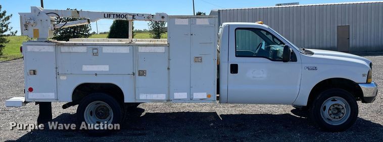 image for item LV9110 1999 Ford F550  utility / service truck