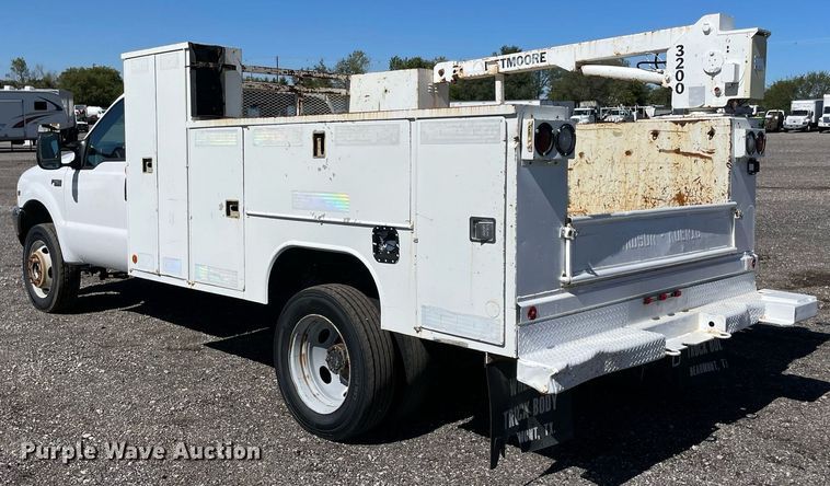 image for item LV9110 1999 Ford F550  utility / service truck