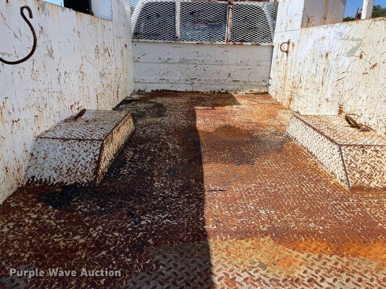 image for item LV9110 1999 Ford F550  utility / service truck