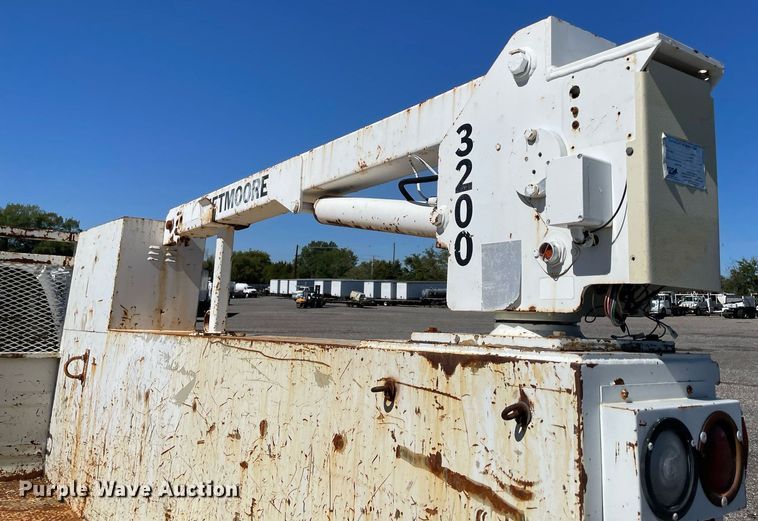 image for item LV9110 1999 Ford F550  utility / service truck