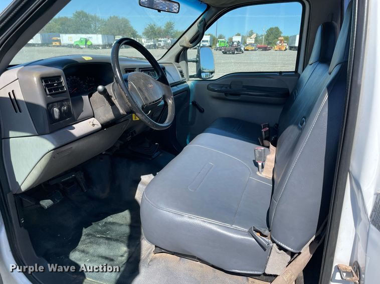 image for item LV9110 1999 Ford F550  utility / service truck