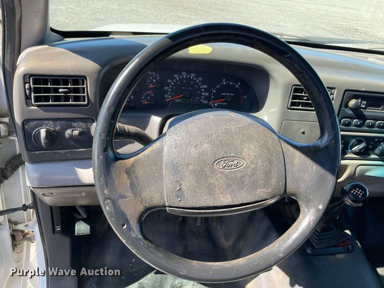 image for item LV9110 1999 Ford F550  utility / service truck