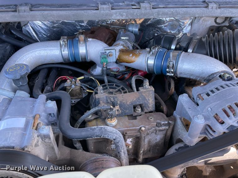 image for item LV9110 1999 Ford F550  utility / service truck