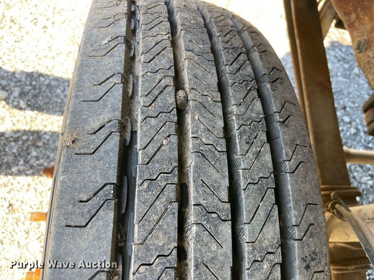 image for item LV9110 1999 Ford F550  utility / service truck