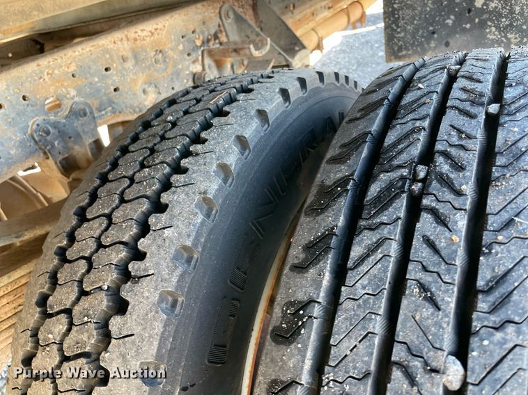 image for item LV9110 1999 Ford F550  utility / service truck