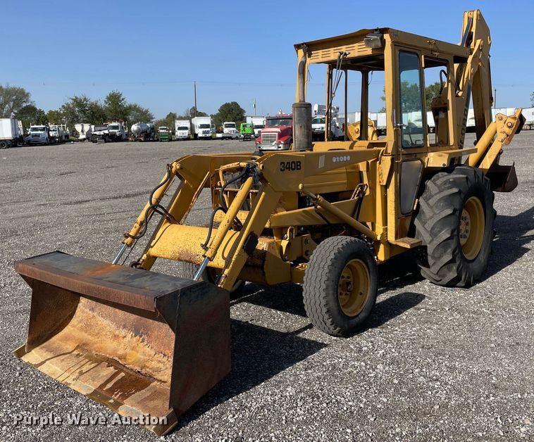 image for item LV9121 Ford 340B  backhoe