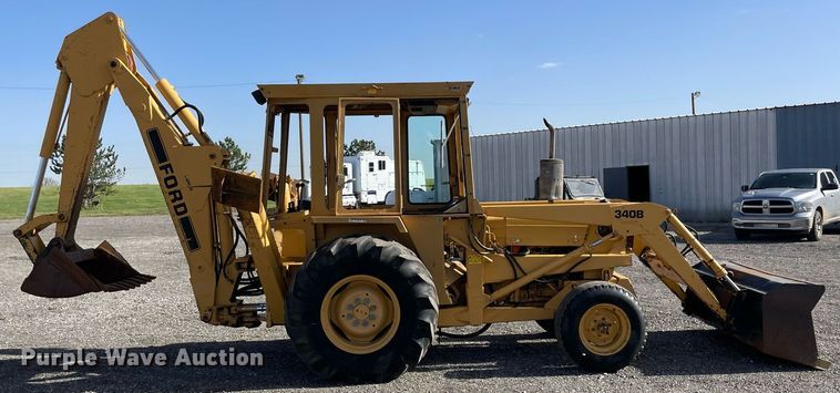 image for item LV9121 Ford 340B  backhoe