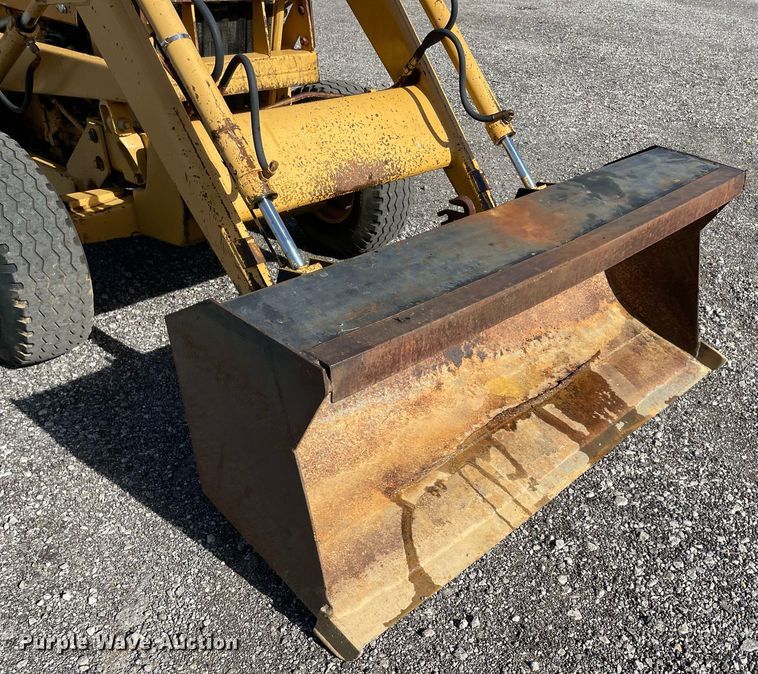 image for item LV9121 Ford 340B  backhoe