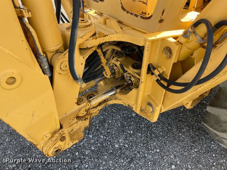 image for item LV9121 Ford 340B  backhoe