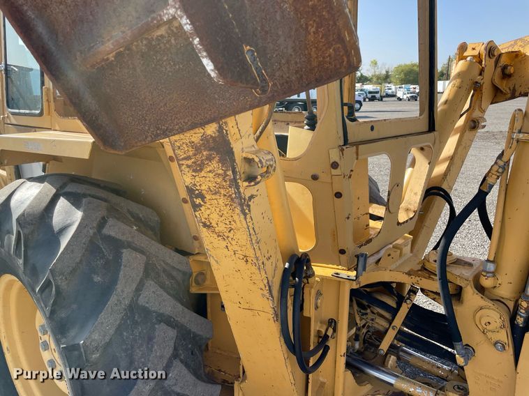 image for item LV9121 Ford 340B  backhoe