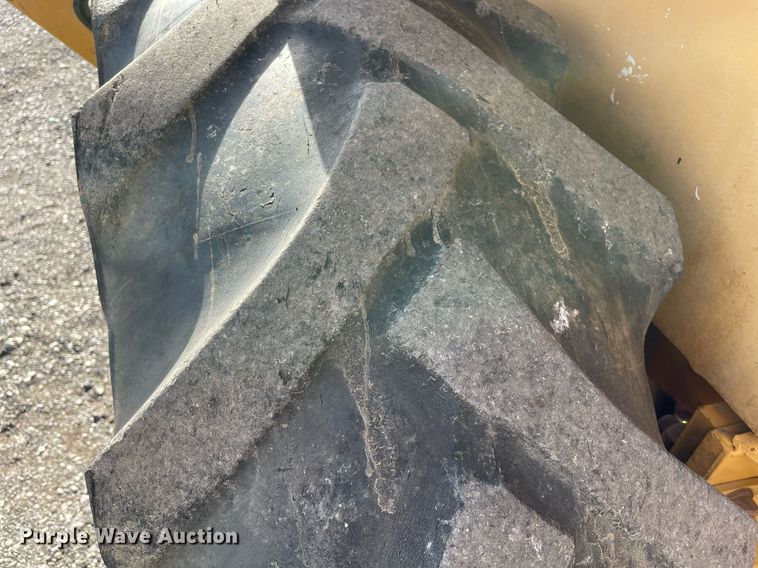 image for item LV9121 Ford 340B  backhoe