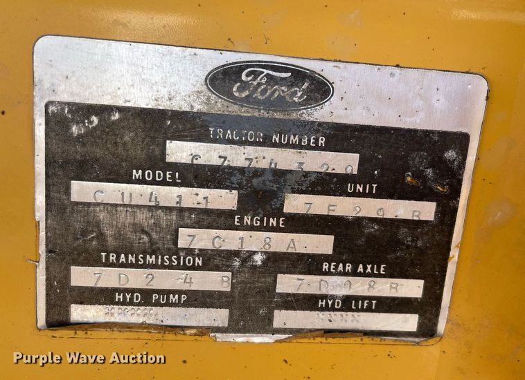 image for item LV9121 Ford 340B  backhoe