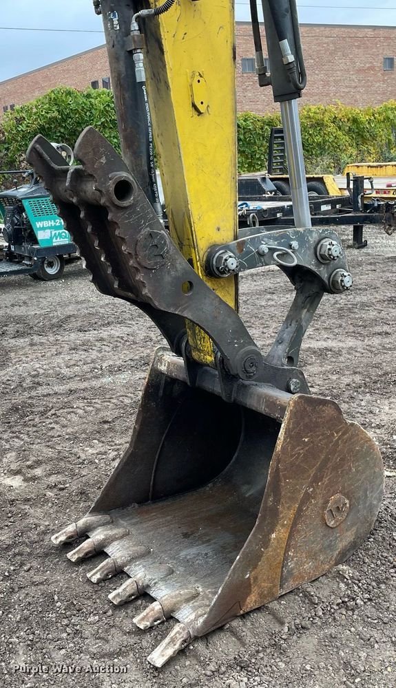 image for item LV9961 2019 Wacker Neuson ET90  mini excavator