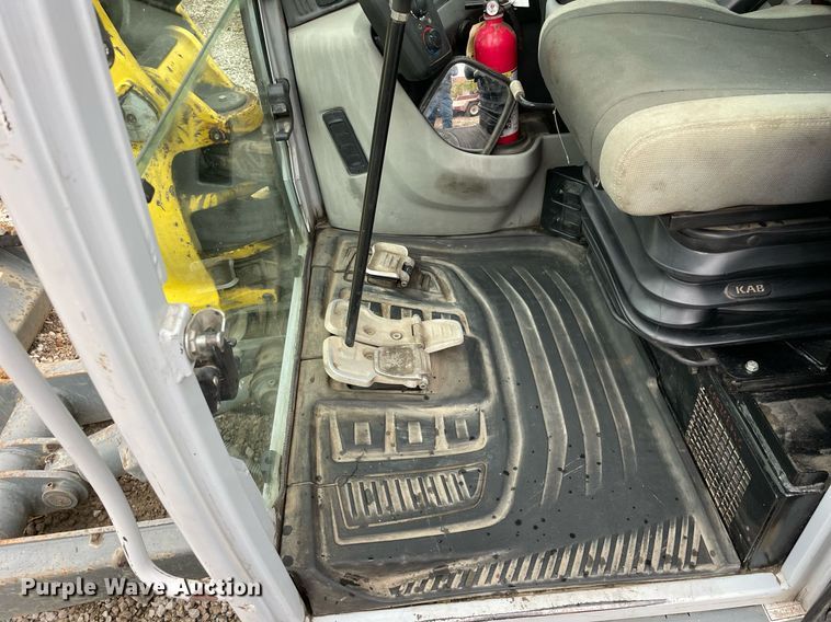 image for item LV9961 2019 Wacker Neuson ET90  mini excavator