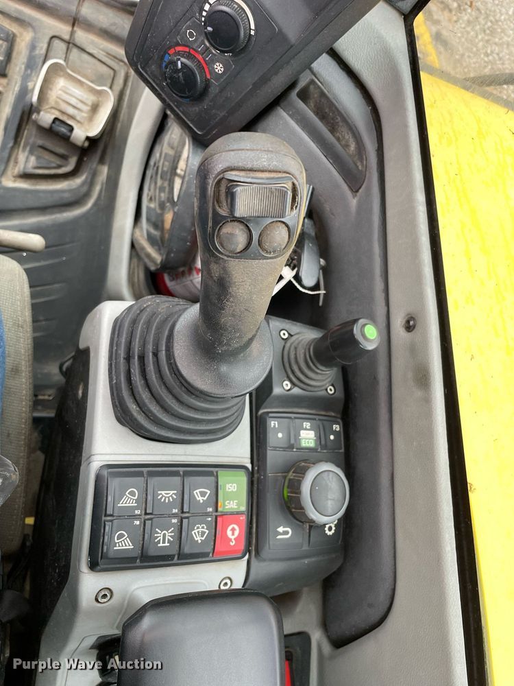 image for item LV9961 2019 Wacker Neuson ET90  mini excavator