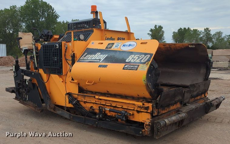 image for item LY9437 2018 Lee Boy 8520  paver