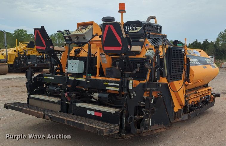 image for item LY9437 2018 Lee Boy 8520  paver