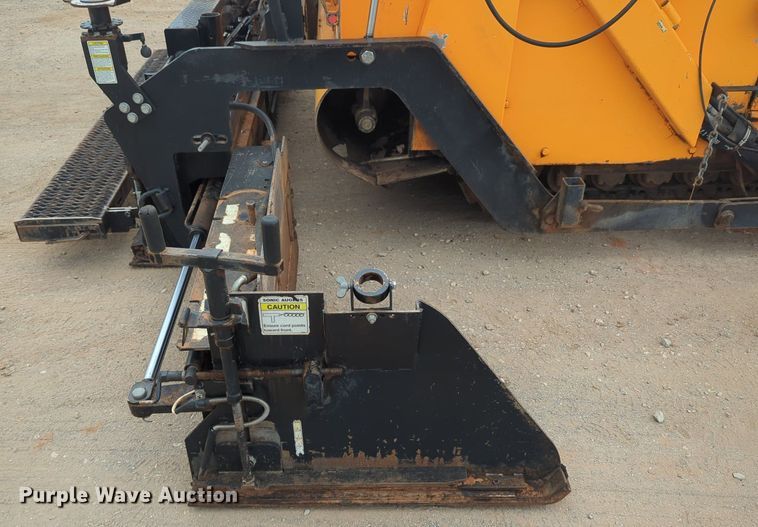 image for item LY9437 2018 Lee Boy 8520  paver