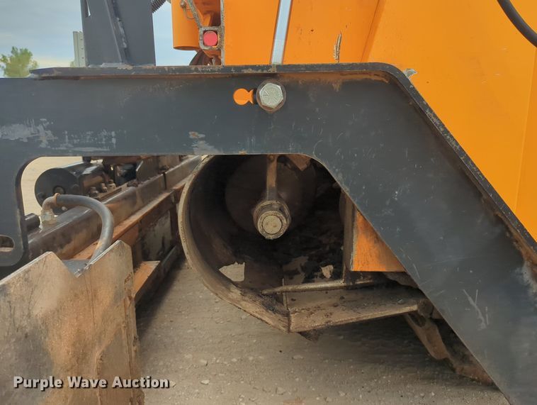 image for item LY9437 2018 Lee Boy 8520  paver