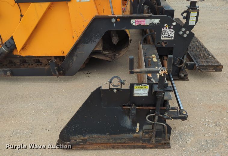 image for item LY9437 2018 Lee Boy 8520  paver