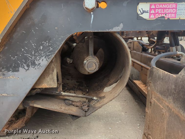 image for item LY9437 2018 Lee Boy 8520  paver