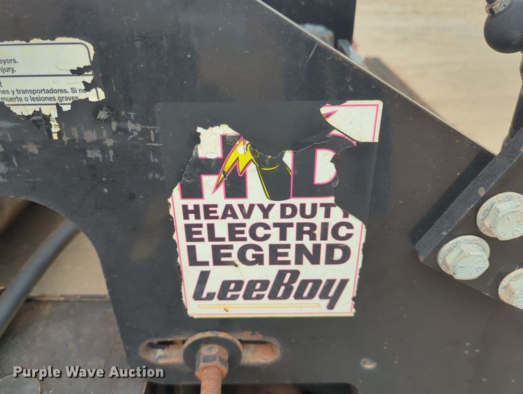 image for item LY9437 2018 Lee Boy 8520  paver