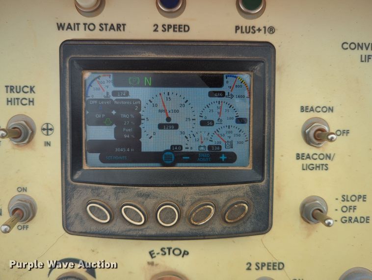 image for item LY9437 2018 Lee Boy 8520  paver