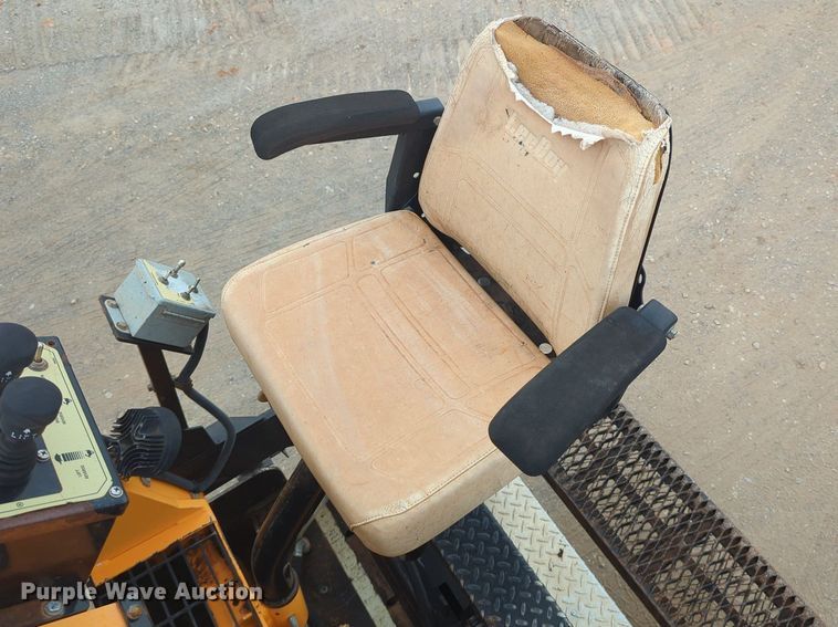 image for item LY9437 2018 Lee Boy 8520  paver